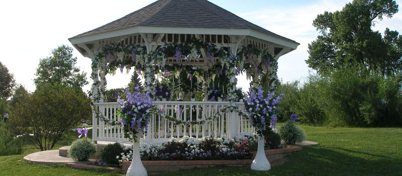 image of wedding gazebo at Four Seasons Greenhouse
